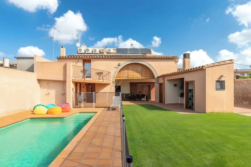 Cottage 'Can Centena' with Private Pool, Wi-Fi and Air Conditioning - Image 1