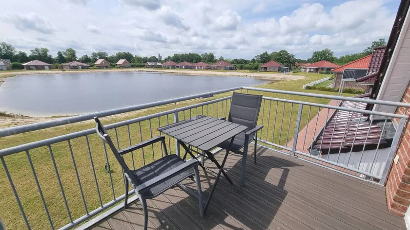 Fully equipped apartment with pool | Water view - Image 1