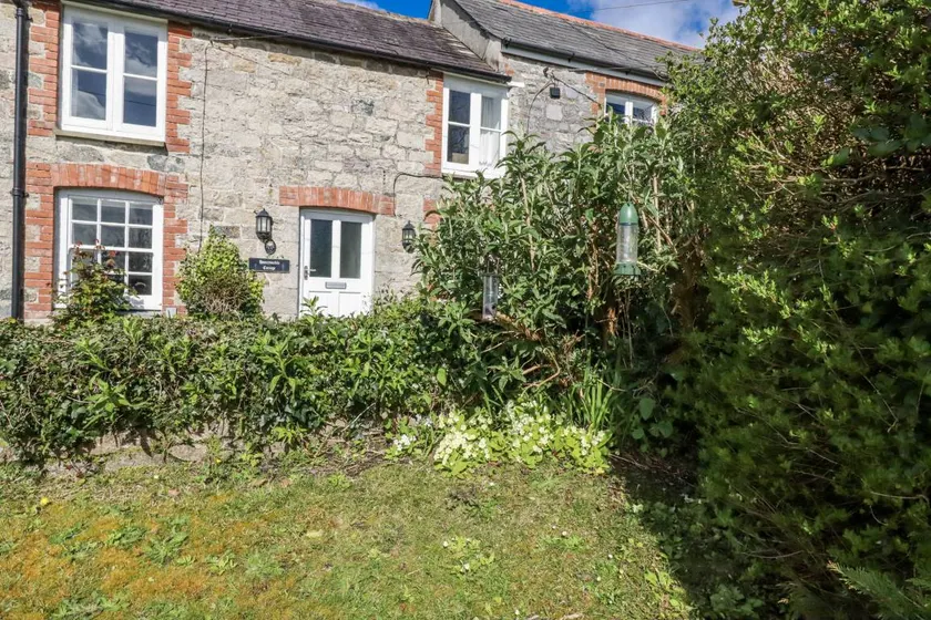 Cottage with garden | Beach view - Image 1