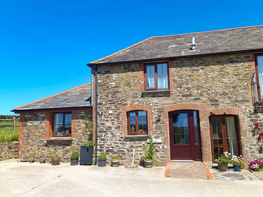 Child-friendly cottage with garden - Image 1