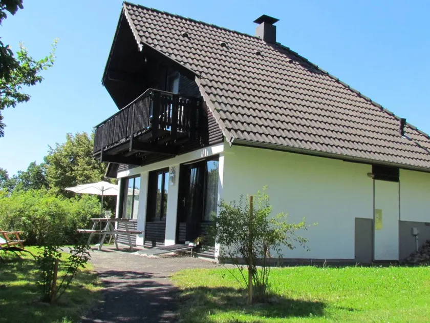 Luxury holiday home in nature near ski area and nature park - Image 1