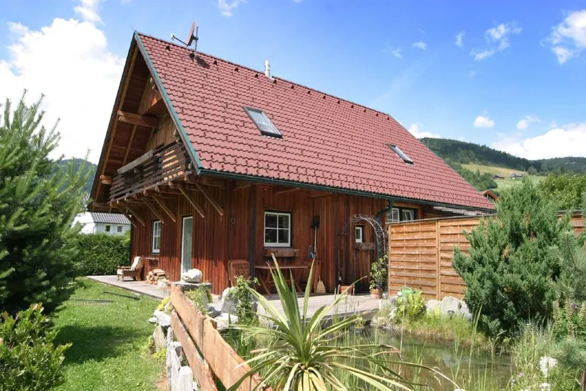 Chalet with garden, terrace & sauna | Nature view - Image 1