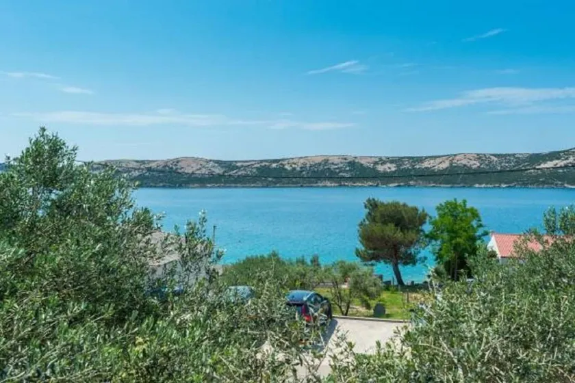Flat with garden & barbecue | Sea view | Pet-friendly - Image 1