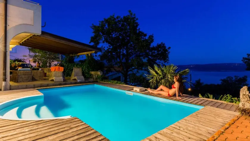 Nice flat with terrace, garden & pool - Image 1