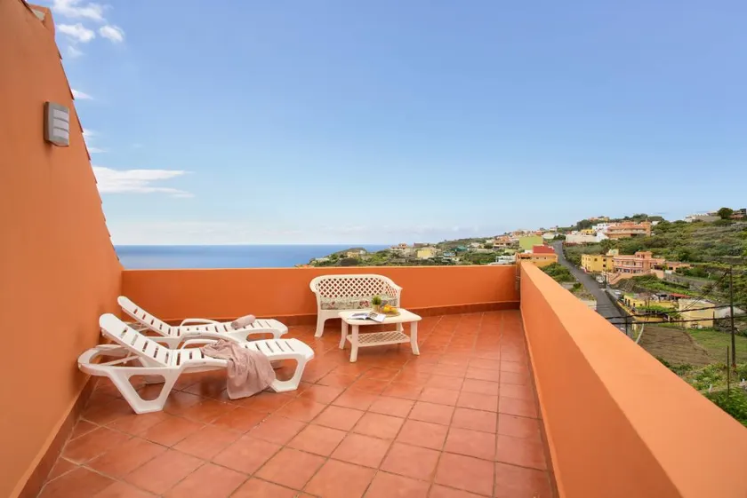 Vacation Home 'Tajinaste' with Sea View, Private Terrace and Wi-Fi - Image 1