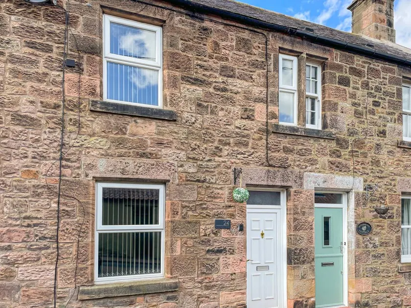 Child-friendly cottage with terrace | Dogs allowed - Image 1