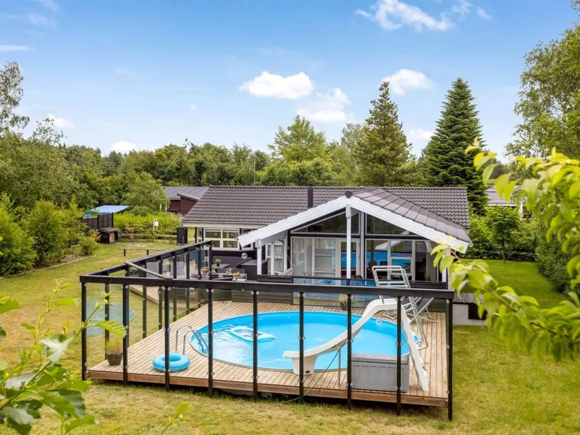 Children-friendly holiday home with garden, terrace & pool | Dogs allowed - Image 1