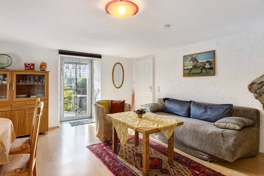 Apartment 'Ferienwohnung 1' with Private Terrace, Shared Garden and Wi-Fi - Image 1