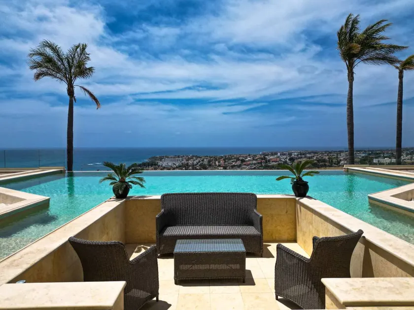 Villa Solara – 5-bed luxury retreat in Paphos with infinity pool, cinema, sauna & concierge services. Privacy, elegance & horizon views - Image 1
