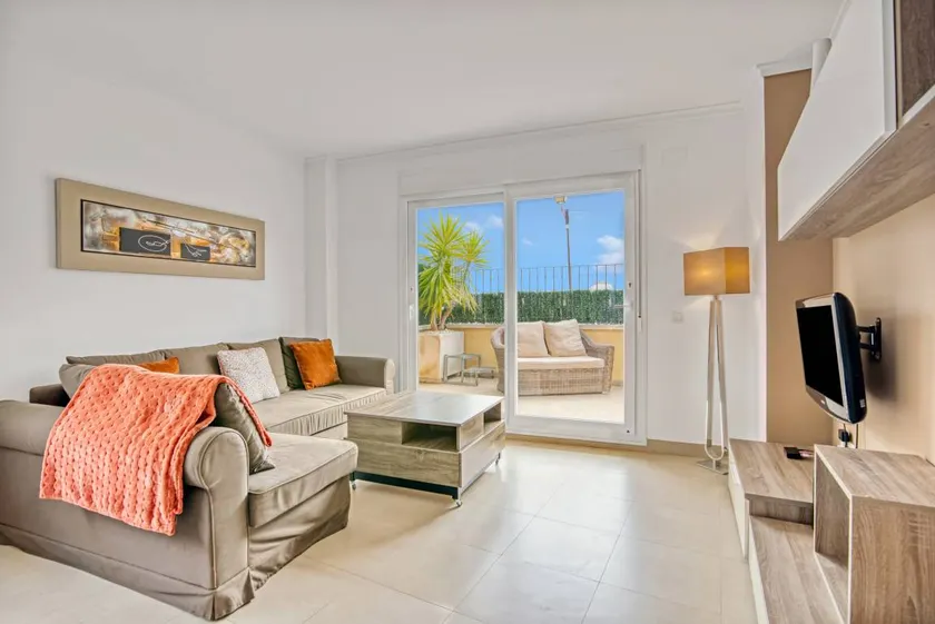 Apartment mit Terrasse und Pool | Bergblick - Image 1