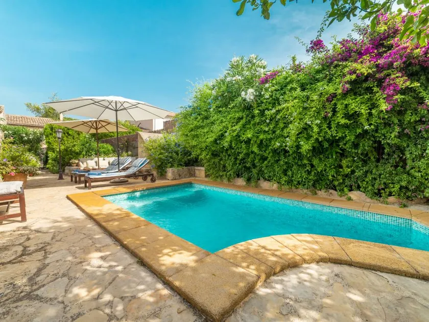 Kinderfreundliches Ferienhaus mit Grill, privatem Pool und Terrasse - Image 1