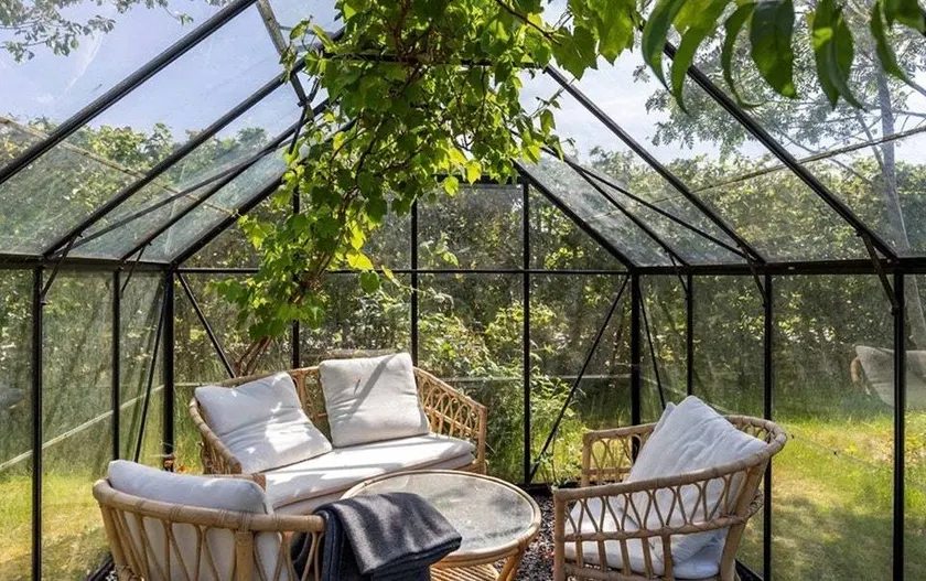 Holiday home with garden near Tisvilde beach - Image 1