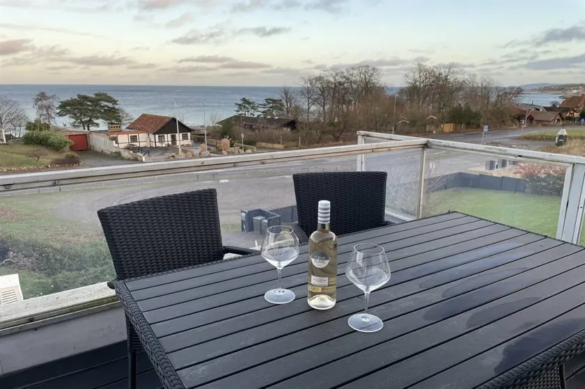 Lovely apartment with terrace & BBQ | Sea view | Beach nearby | Dogs allowed - Image 1