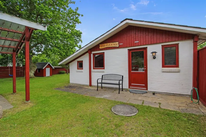 House with garden, barbecue & terrace - Image 1