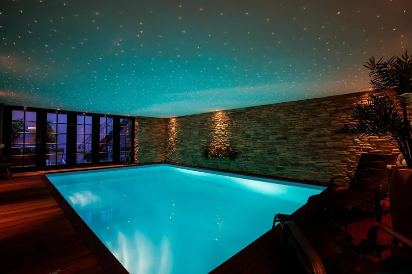 Exquisito apartamento vacacional con piscina, sauna y jardín - Image 1