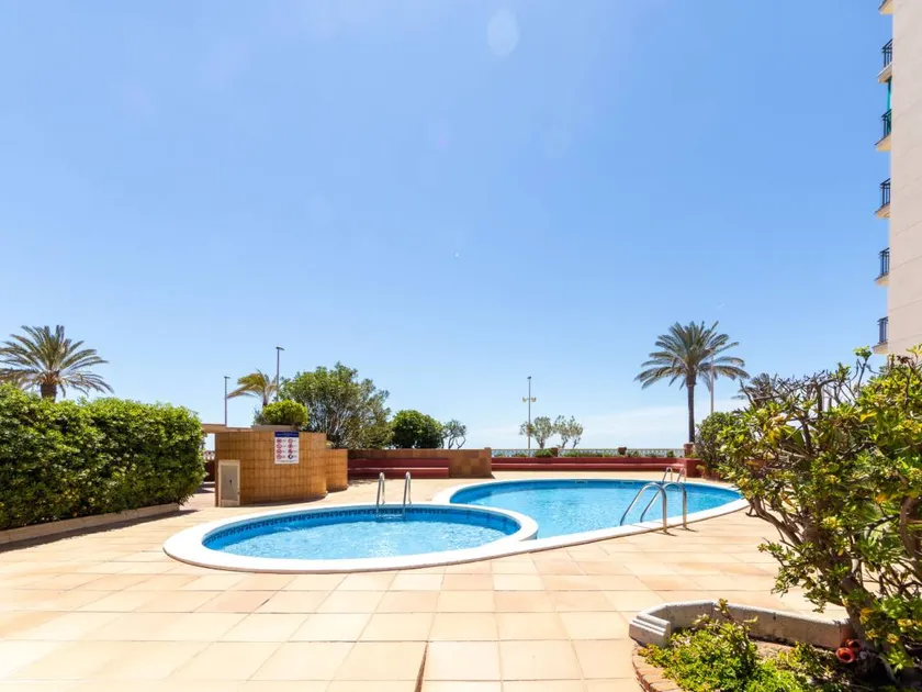 Appartement de vacances avec piscine | Vue mer | Parfait pour le travail à distance - Image 1