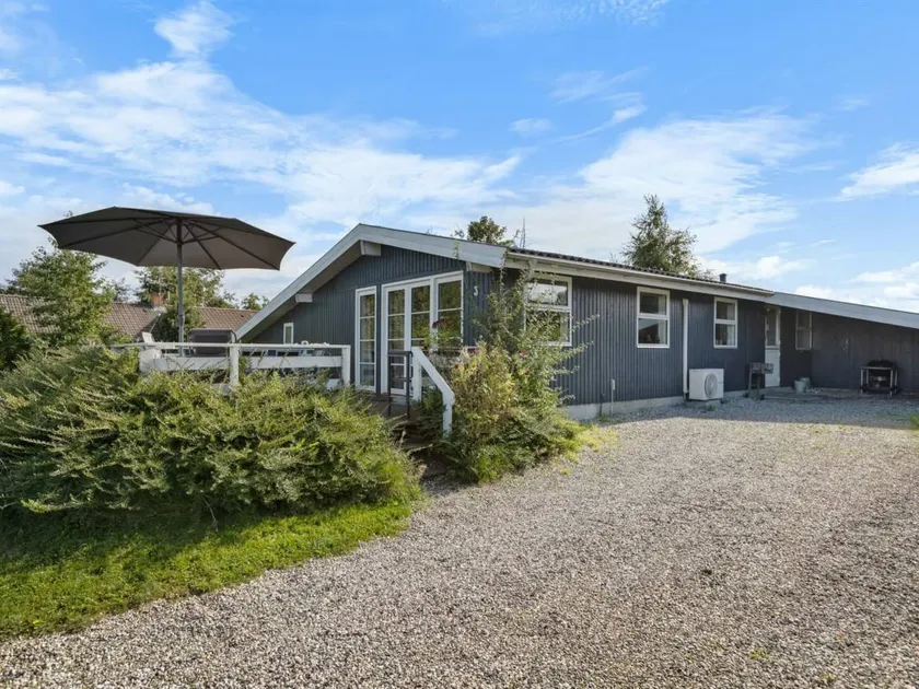 Holiday home with barbecue, terrace & private pool - Image 1