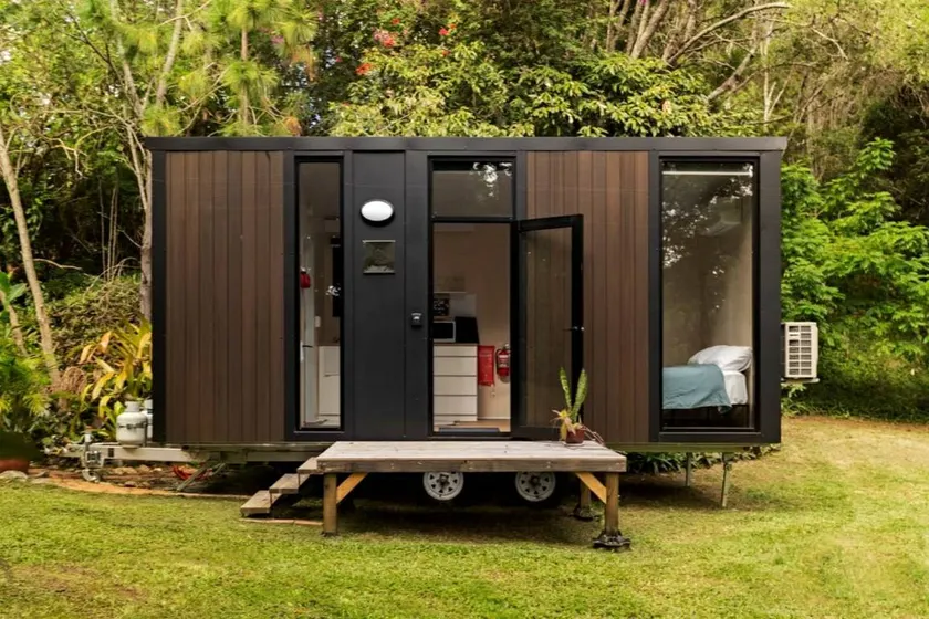 Lovely Tiny House Surrounded by Wildlife in Queensland - Image 1