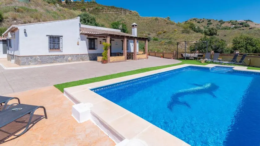Casa María y Ana Almáchar by Ruralidays - Image 1