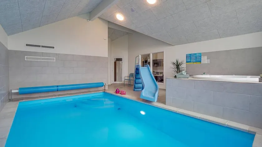 Holiday home with BBQ, terrace & private pool - Image 1