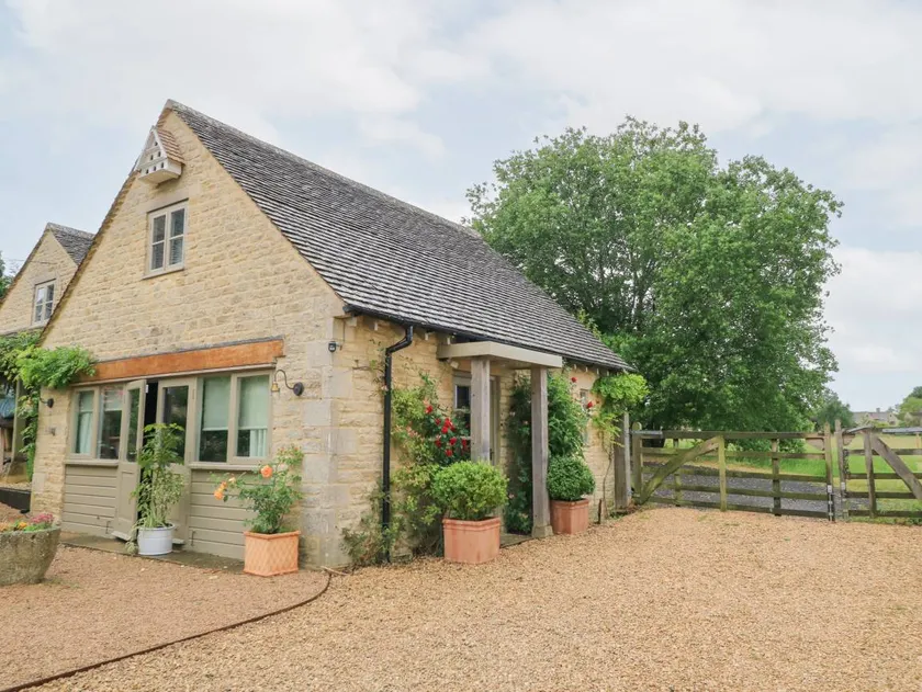 Child-friendly pleasant cottage with garden | Pets allowed - Image 1