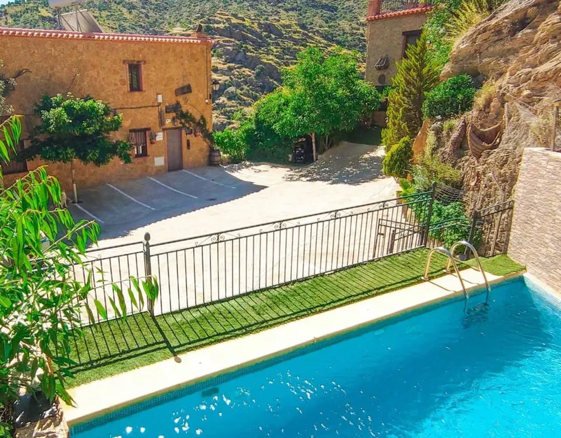 Holiday home with barbeque, terrace & pool | Mountain view | Suitable for remote work - Image 1