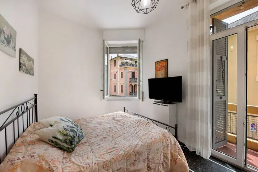 Dedicated room | Garden view | Beach nearby - Image 1