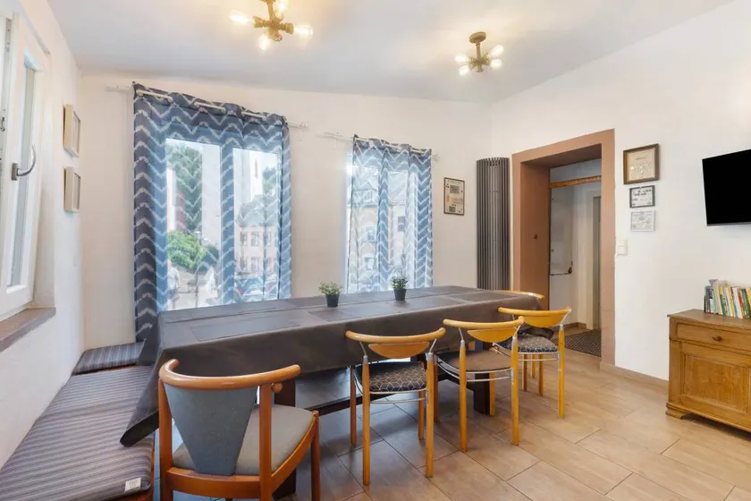 House with terrace & BBQ - Image 1