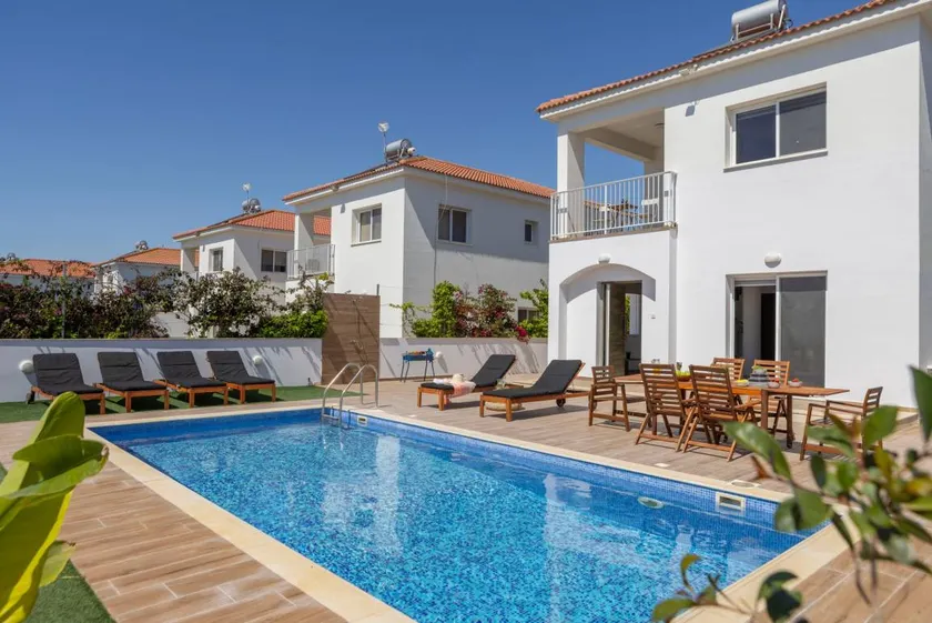 Villa Lara - Image 1
