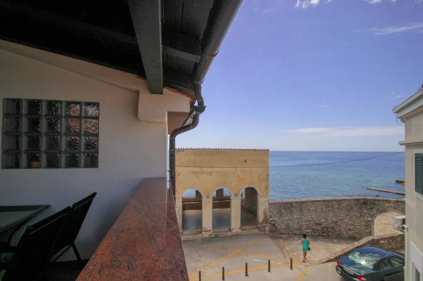 Apartment | Beach view | Suitable for remote work - Image 1