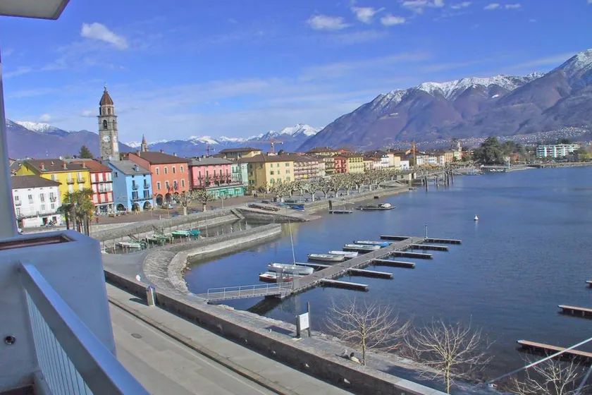 Schöne Wohnung an der Seepromenade mit herrlicher Aussicht auf Ascona - Image 1