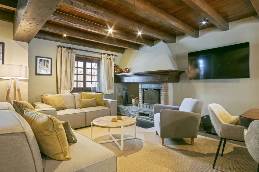Child-friendly holiday home with terrace | Mountain view | Close to the ski | Pets allowed - Image 1