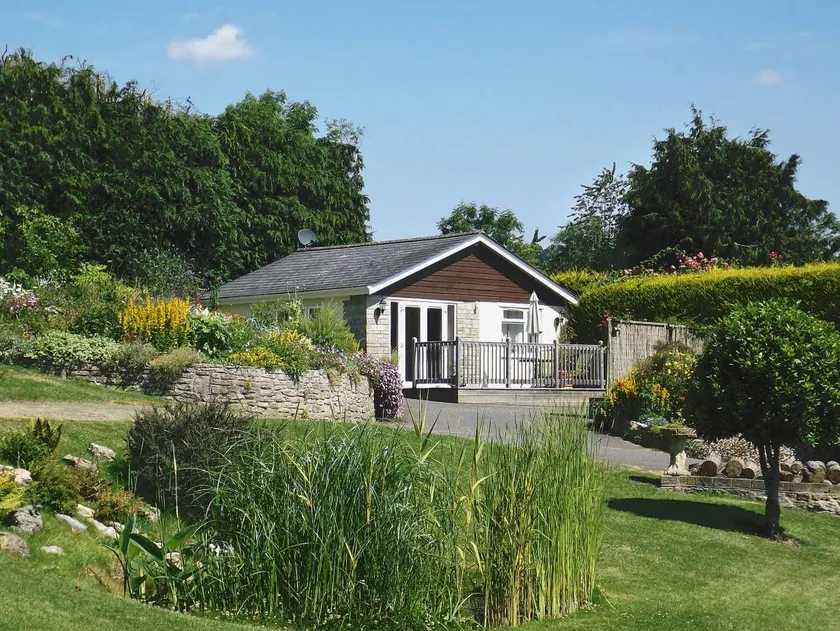 Children-friendly wonderful cottage with garden - Image 1