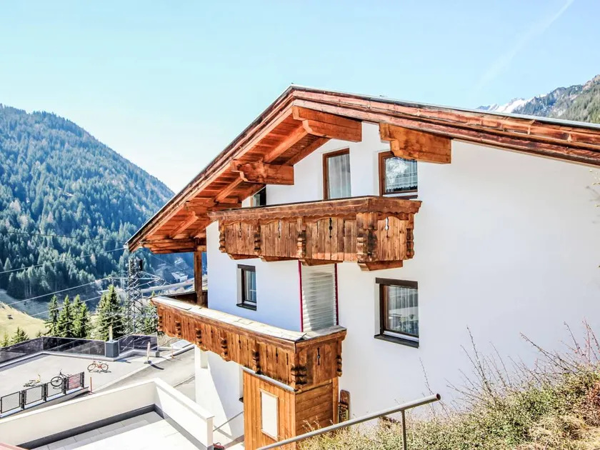 House with terrace | Mountain view - Image 1