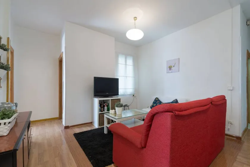 Apartment with 3 bedrooms for 3 persons - Image 1