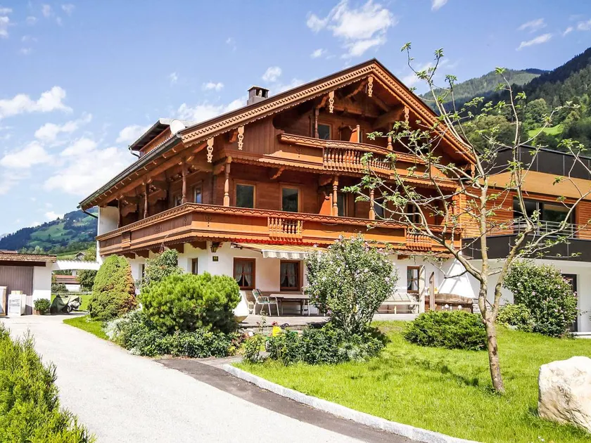 House with BBQ, terrace & garden | Nature view - Image 1