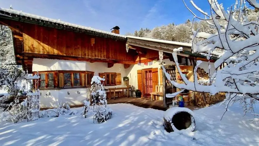 Charmant appartement de vacances adapté aux familles avec jardin et terrasse | Vue montagne - Image 1