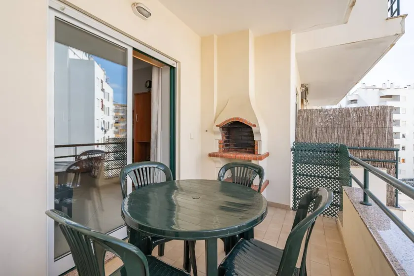 Flat with fast internet & barbecue | City view | Close to the beach - Image 1