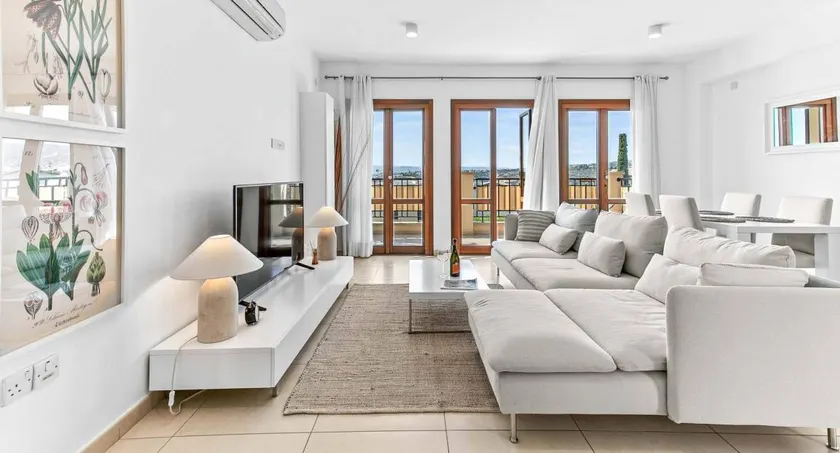 Fantastico appartamento adatto alle famiglie con terrazza, barbecue e piscina | Vista sul mare | Adatto per il telelavoro - Image 1