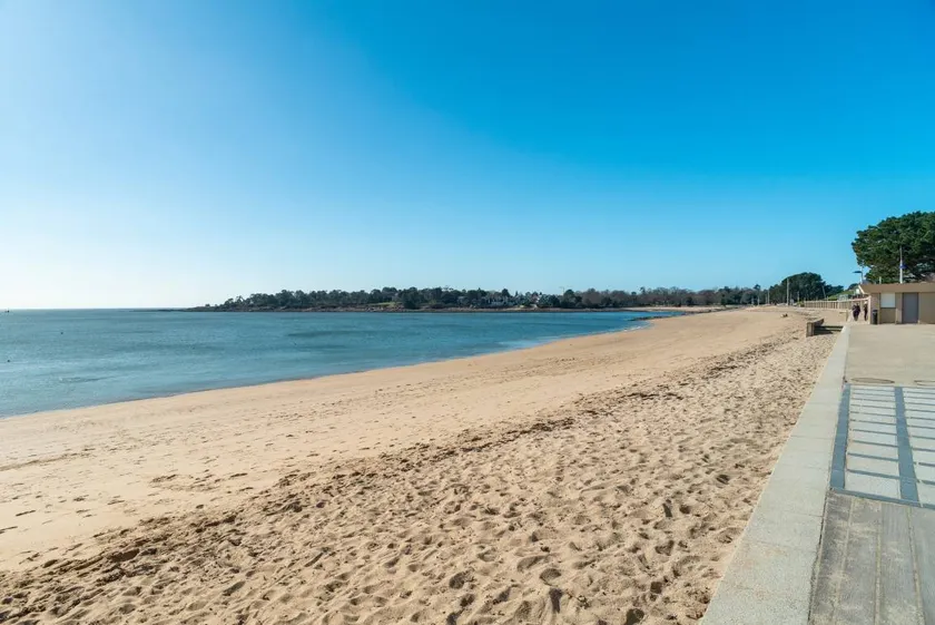 Atractivo apartamento apta para familias con terraza | Vistas al mar | En la playa | Admite perro - Image 1