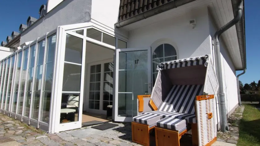 Appartamento con terrazza, giardino e griglia - Image 1
