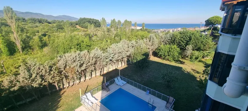 House with private pool & barbecue - Image 1