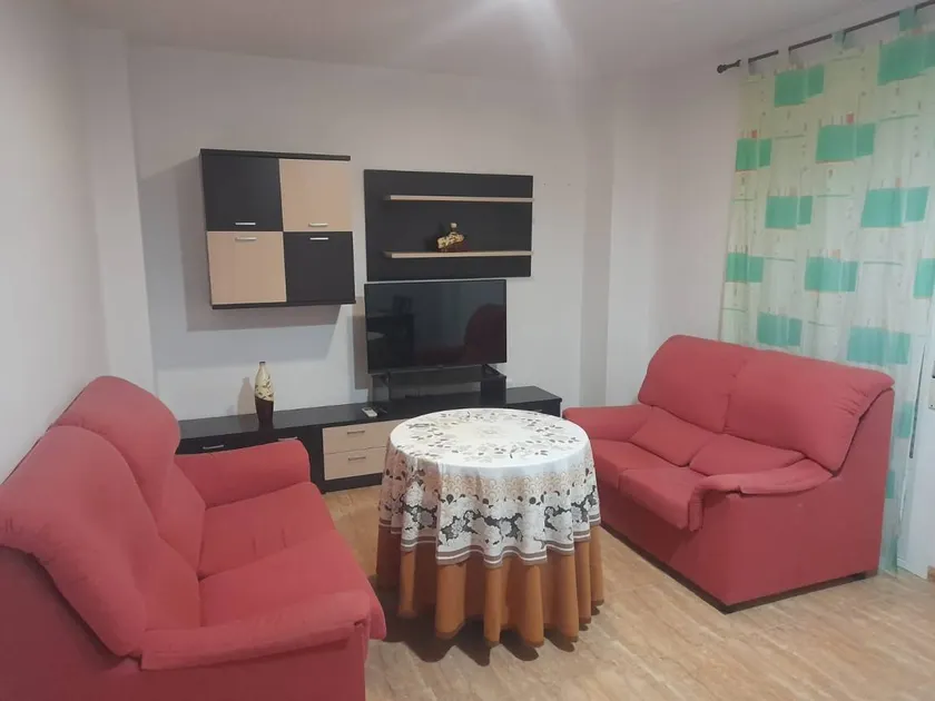 Apartment 'Piso Centroolula' with Balcony and Air Conditioning - Image 1