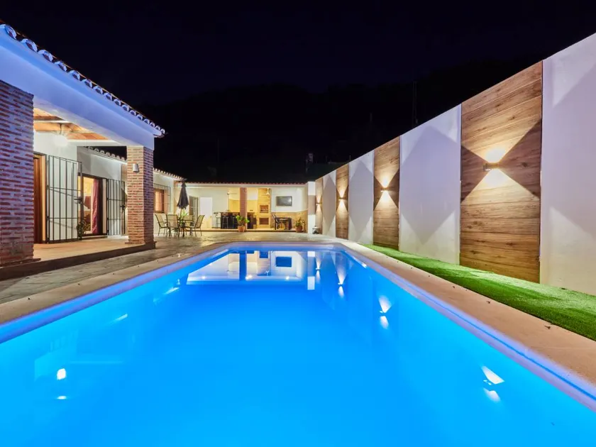 Villa mit privatem Pool, Garten und Terrasse | Bergblick - Image 1