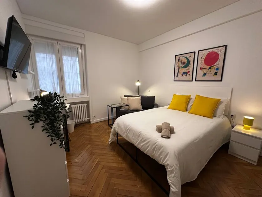 Estrauntza Kalea, Bilbao - Image 1