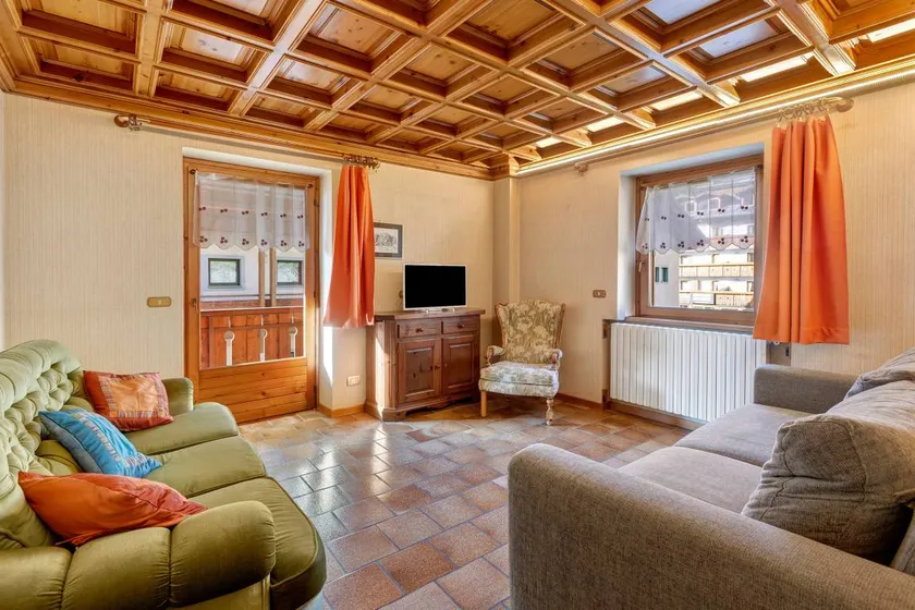 Lovely chalet with garden | Garden view - Image 1