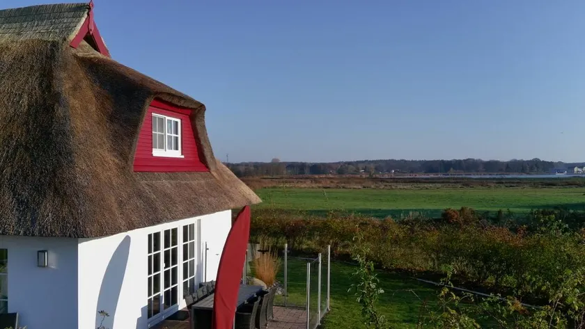 Fully equipped holiday home with BBQ, sauna & garden | Nature view | Pet-friendly - Image 1