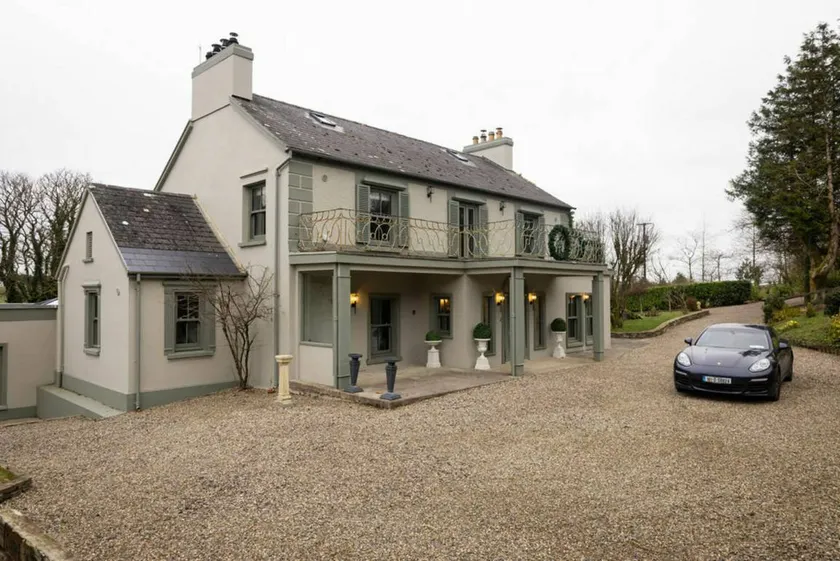 House with garden & BBQ - Image 1