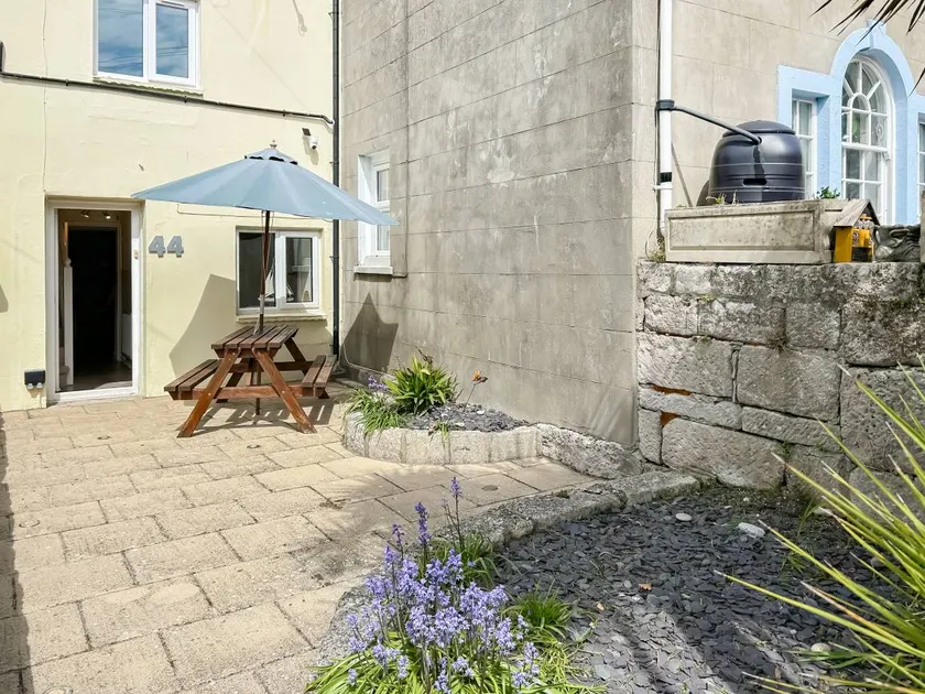 Children-friendly cottage with garden | Next to the beach | Pets are welcome - Image 1