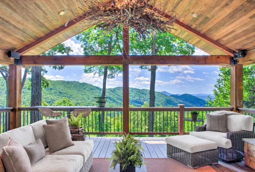 Maison de vacances conviviale et familiale avec jardin et barbecue | Vue montagne | Idéale pour le télétravail - Image 1